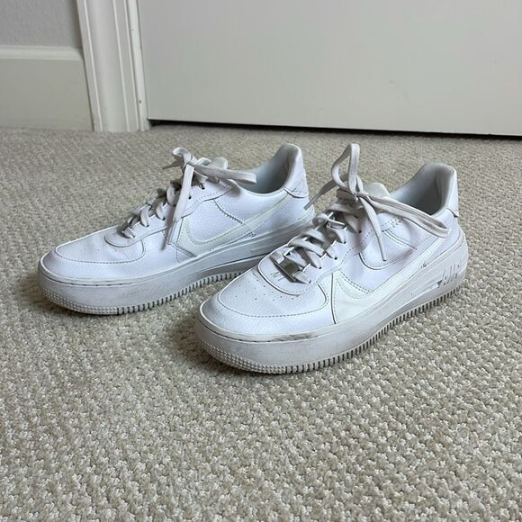 Women’s Nike Air Force 1 Platform Sneakers - Picture 4 of 7